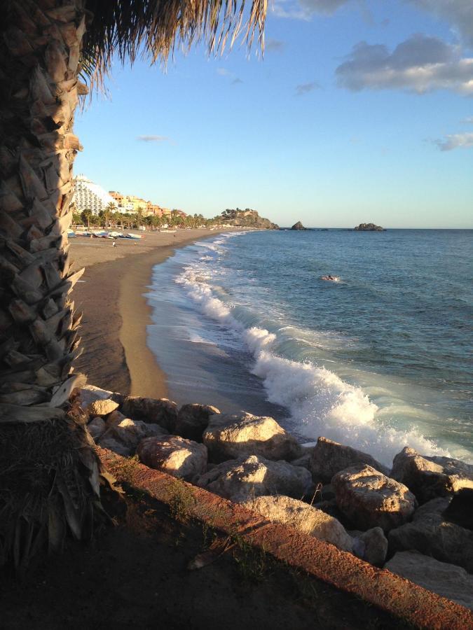 Apartment in first row to the sea, Almuñécar Exterior foto